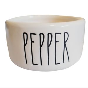 Rae dunn pepper dish